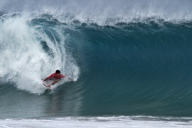 Epic Waves Continue at Fernando de Noronha for ASP Prime Hang Loose Pro