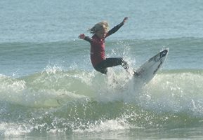 GNARLEY CHARLEY Grom Series Contest 1