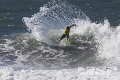Brett Simpson Readies for 2012 ASP World Tour Season