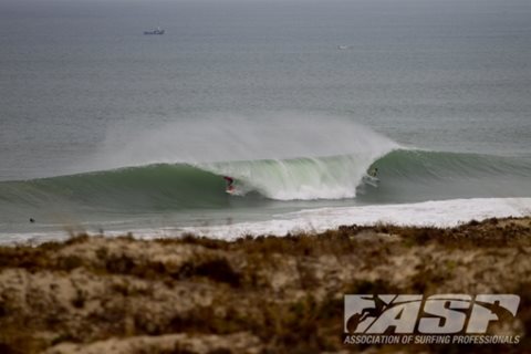 World’s Best Surfers Ready for Showdown at Rip Curl Pro Portugal, Possible Start Tomorrow