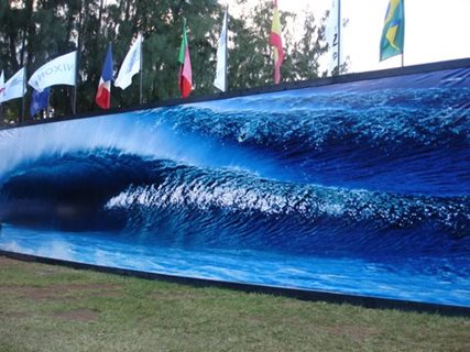 Billabong Pipeline Masters Day 2