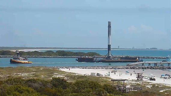 Space X Rocket Returns to Port