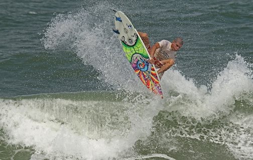 Halley Batista Wins ASP 4-Star Mahalo Surf Eco Festival in Brazil