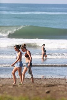 Sand Facial Sat. LIVE video Surf report Beryl Storm