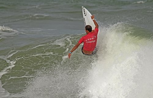 Top Seeds Excel at the ASP 4-Star Mahalo Surf Eco Festival in Brazil
