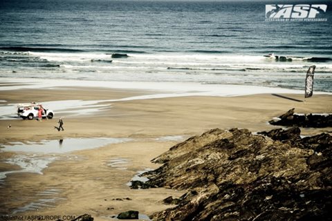 Lay Day at Relentless Boardmasters in assoc. with Vans, New Swell Expected