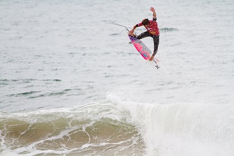 World’s Best Surfers Ignite Supertubos at the Rip Curl Pro Portugal pres. by Moche