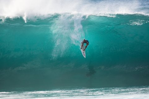 Kelly Slater Wins Billabong Pipe Masters Over Vans Triple Crown Winner John John Florence