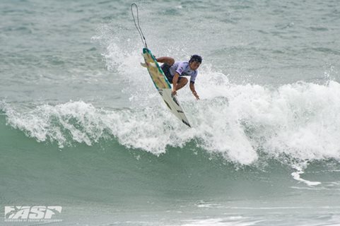 Only Four Surfer Remain in Contention at the 2013 Taiwan Open of Surfing