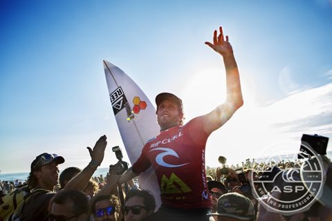 Kai Otton Wins Rip Curl Pro Portugal pres. by Moche, ASP World Title Race Heads to Hawaii